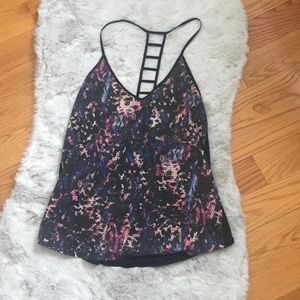 Lululemon tank size 8